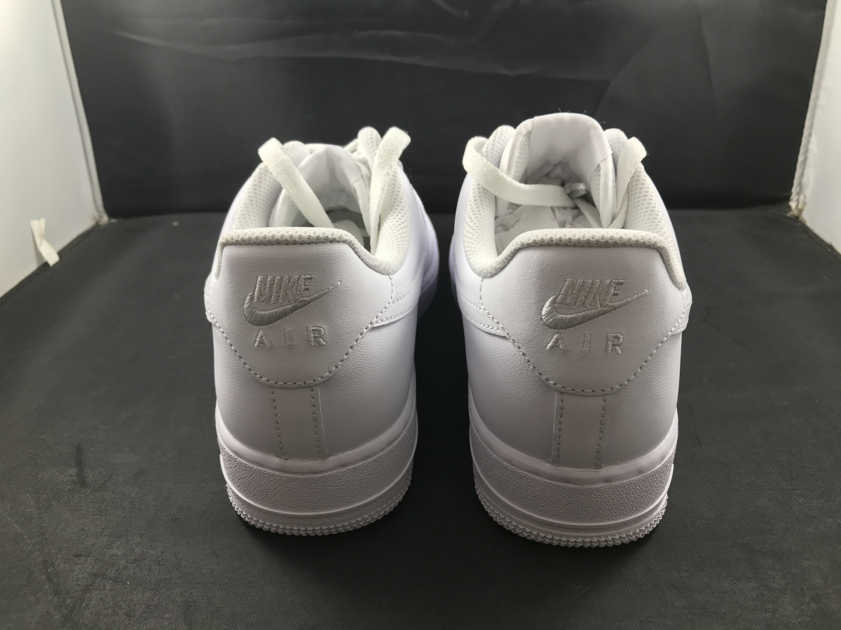 Nike Air Force 1' 07 - auction