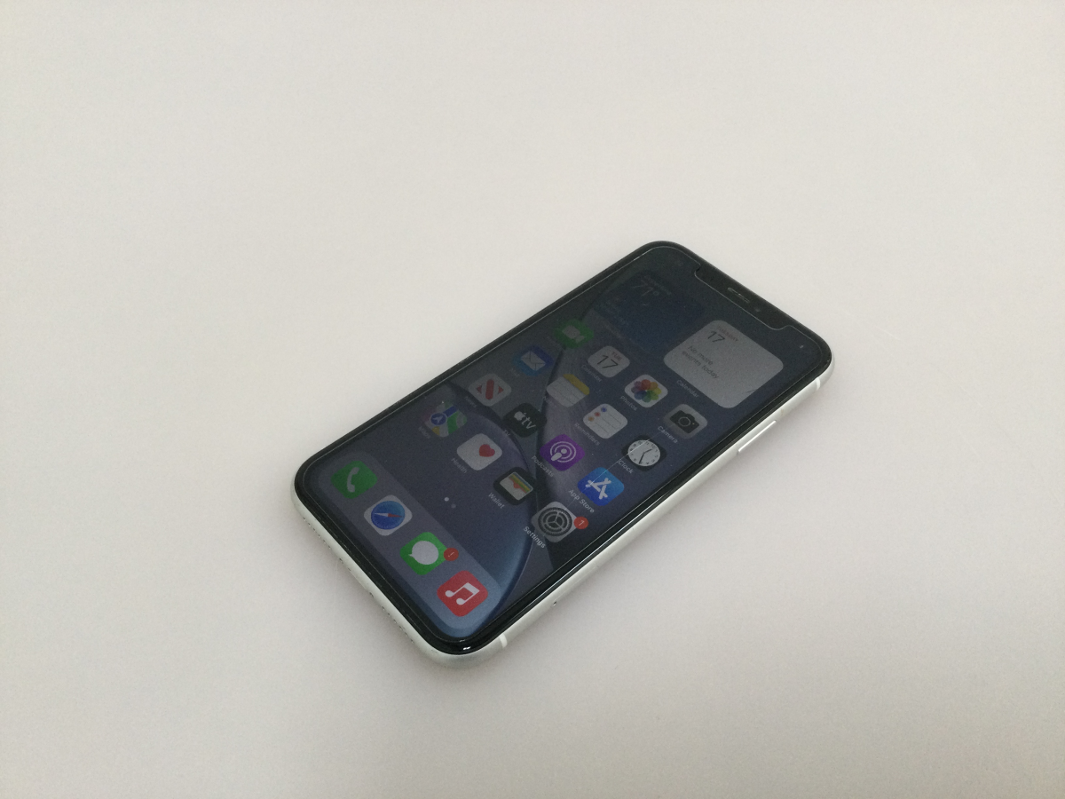 IPhone XR Auction iphone-xr-auction
