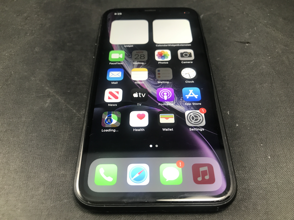 IPhone XR Auction iphone-xr-auction