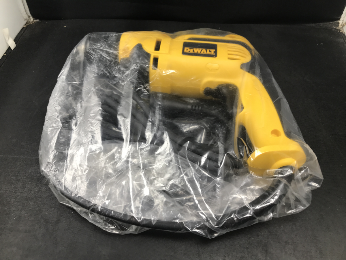 DEWALT DWD112 3/8 in. (10mm) VSR Drill with Metal Keyless Chuck auction